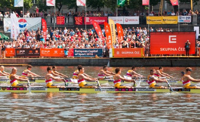 Соревнование по гребле