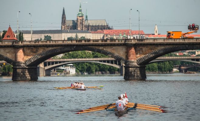 Соревнование по гребле