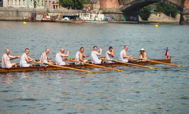 Соревнование по гребле