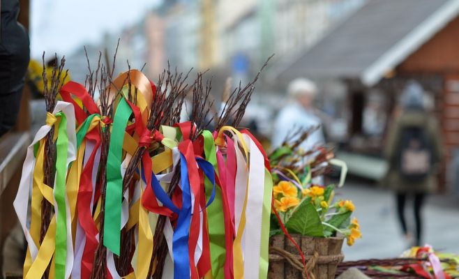 Прага преображается к Пасхе