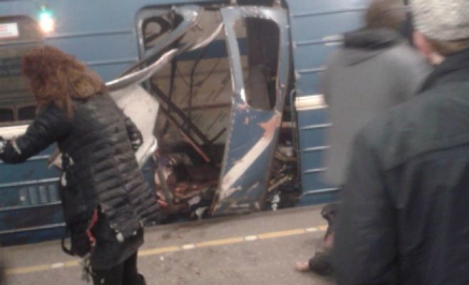 В петербургском метро произошёл взрыв, есть жертвы