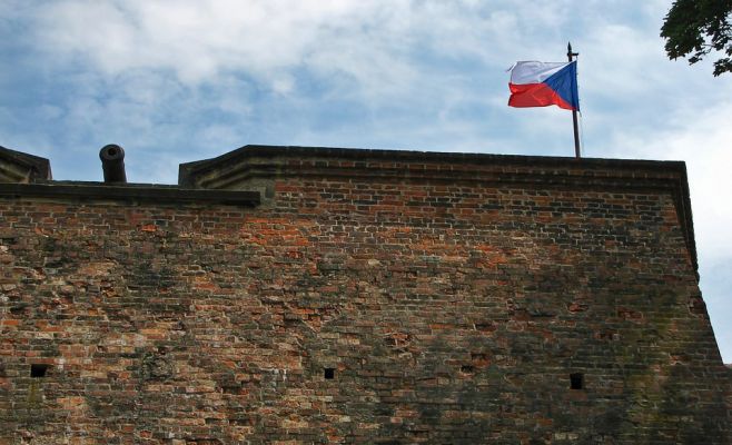 Как иностранцы могут получить чешское гражданство по ускоренной системе?