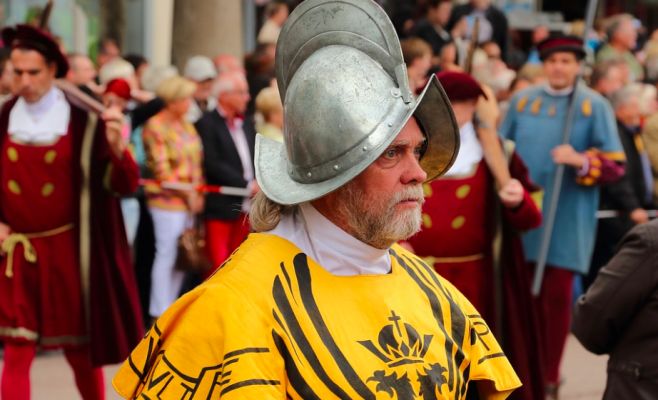 Средневековая Пасха в замке Окорж