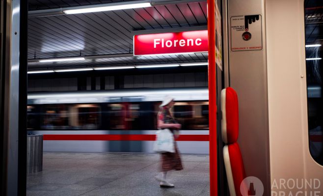 Срочная новость! Остановлено движение поездов на «красной» ветке метро