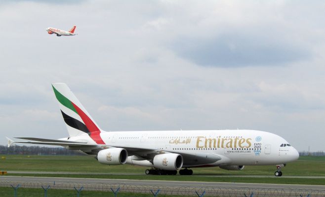 В Праге впервые встретились два самолёта Airbus A380