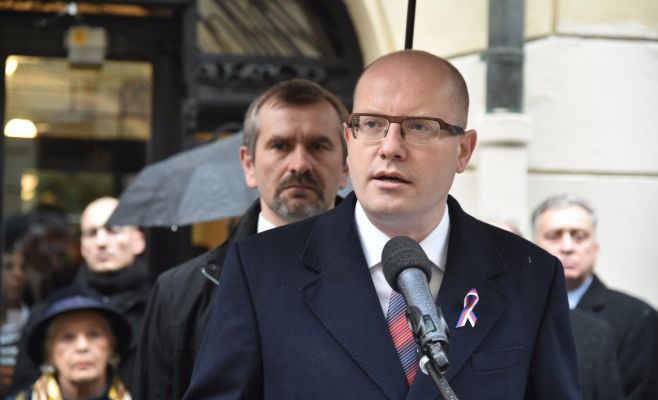 «Земан и Бабиш заключили пакт», — заявил премьер-министр Соботка