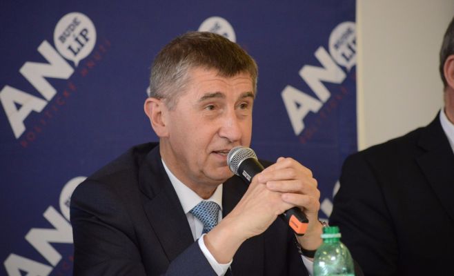 Новый скандал: появилась запись разговора, где Бабиш с журналистом обсуждает информацию из полицейского досье