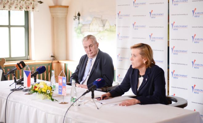 Хаос в чешском правительстве. Коротко о главном