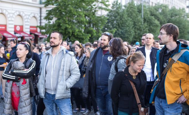 В Праге на демонстрацию против президента и министра финансов вышло более 20 тыс. человек