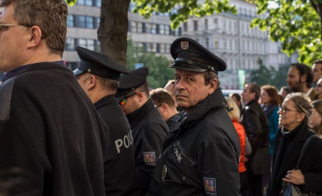 В Праге на демонстрацию против президента и министра финансов вышло более 20 тыс. человек