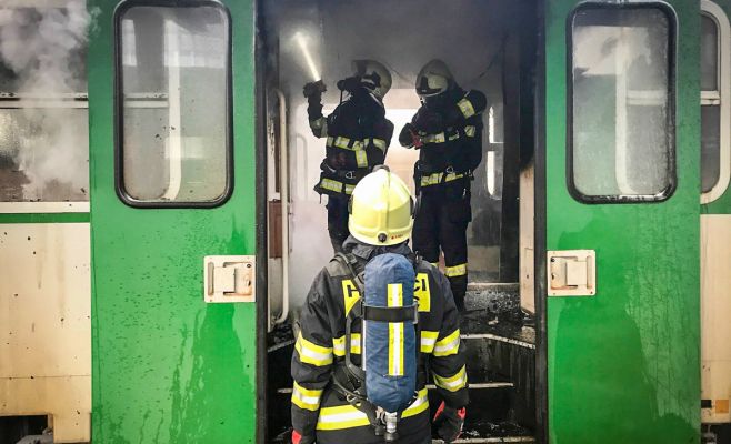 В Праге на вокзале загорелся вагон поезда