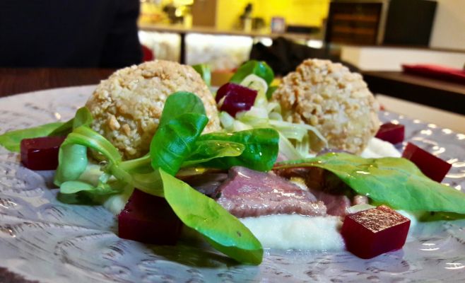 На Виноградах открылся ресторан SOVA, где можно попробовать «высокую кухню» по низкой цене