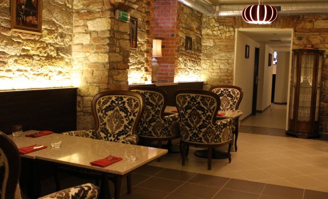 На Виноградах открылся ресторан SOVA, где можно попробовать «высокую кухню» по низкой цене