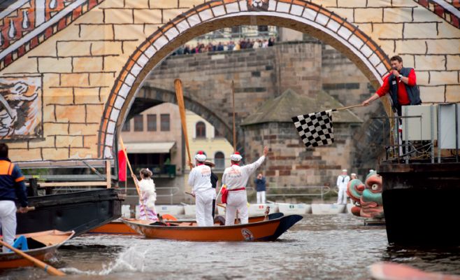 Сегодня в Праге пройдут пышные Святоянские торжества