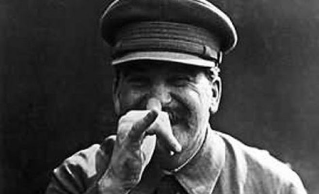 Ческе-Будеёвице лишили Сталина и Готвальда почётных гражданств