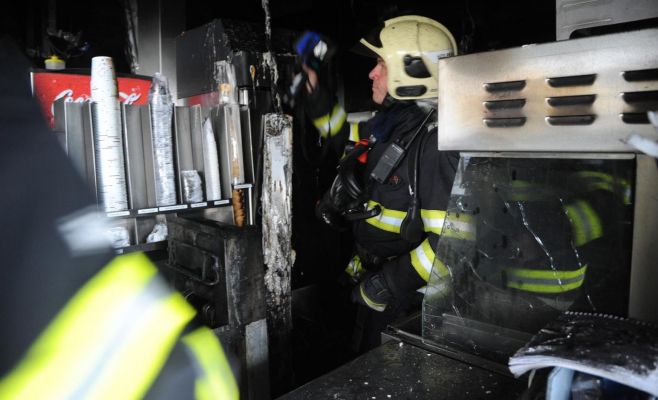 В Праге в торговом центре горел McDonald’s