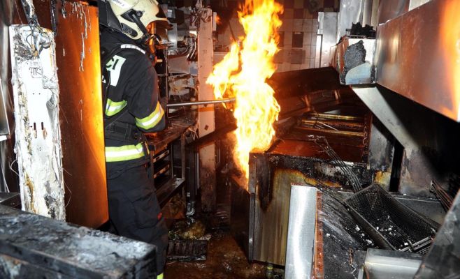 В Праге в торговом центре горел McDonald’s