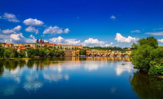 Прага — город с одним из самых прекрасных водных пейзажей