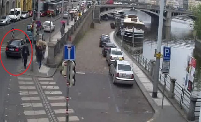 Полиция разыскивает преступников, стрелявших в людей в центре Праги