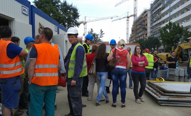 Проверки иностранцев в Праге: десятки украинцев будут депортированы