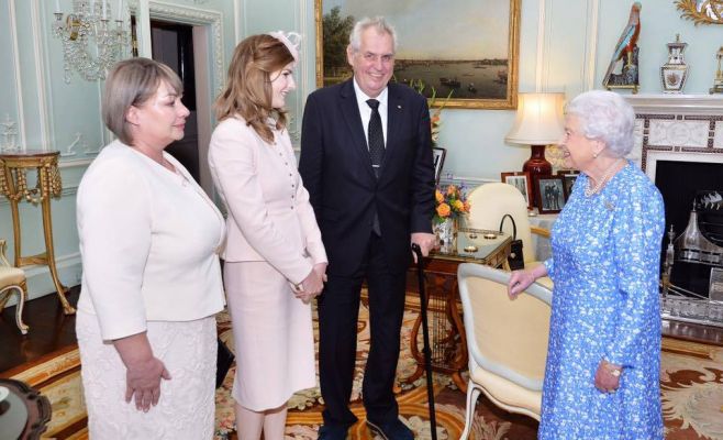 Президент Чехии встретился с королевой Великобритании