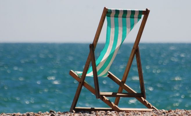 В Праге у метро откроют пляж с баром, волейболом и другими развлечениями