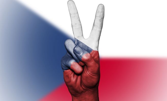 Парламент вновь принял ужесточение условий пребывания иностранцев в Чехии