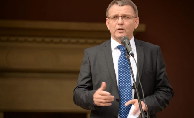 Глава чешского МИДа призывает к борьбе против терроризма и расизма