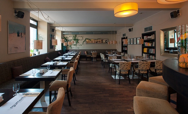 Argument Restaurant & Cafe