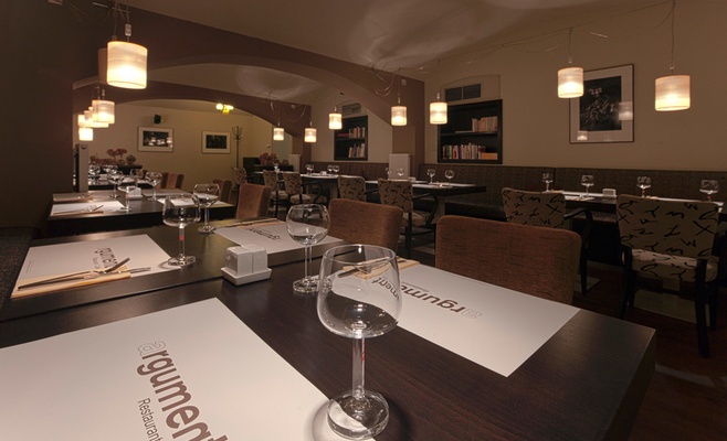Argument Restaurant & Cafe