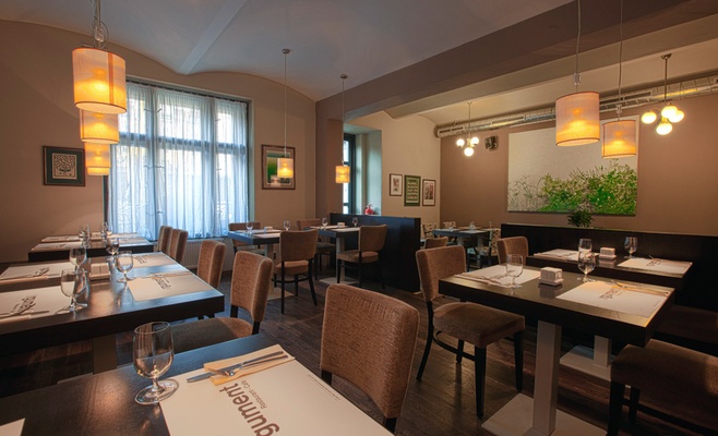 Argument Restaurant & Cafe