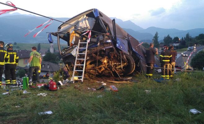 В Италии разбился автобус с чешскими туристами