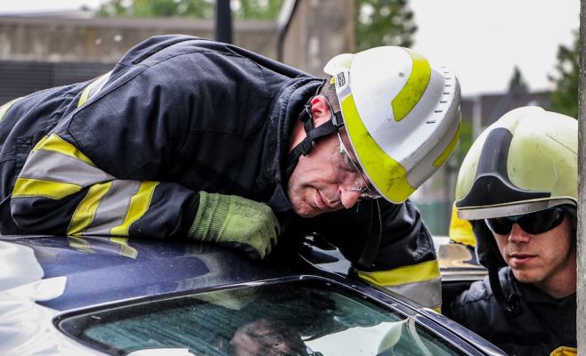 Под Прагой разбился Ferrari: пожилой мужчина и его спутница в больнице