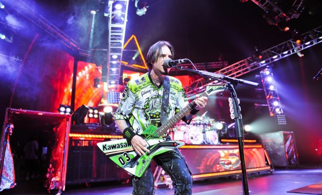 Концерт Five Fingers Death Punch и In Flames