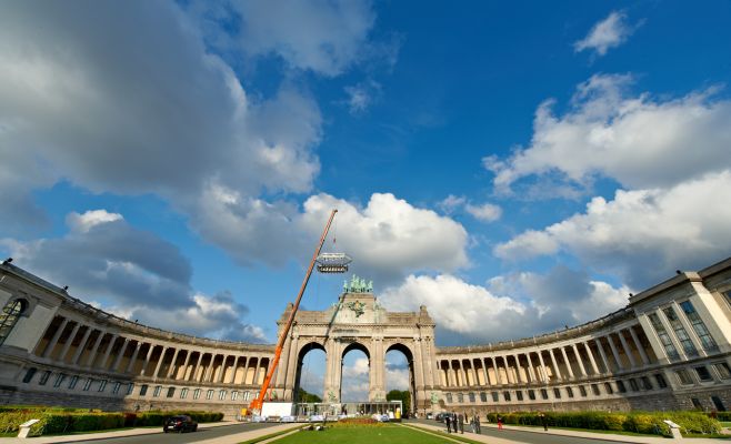 Жителям Праги предлагают поужинать в облаках