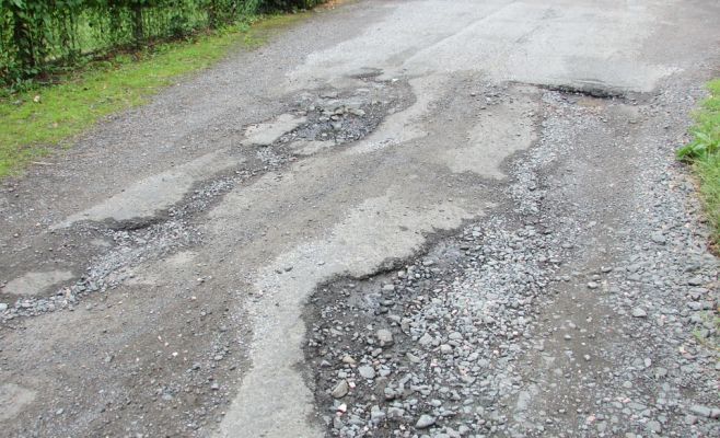 Названы самые худшие участки дорог в Чехии