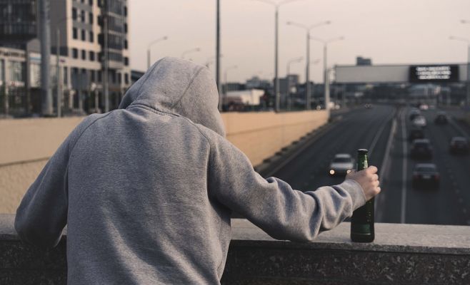 В Праге хотят штрафовать за открытые бутылки с алкоголем