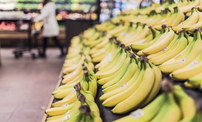 Какие продукты подорожали и подешевели больше всего за последний год. Обзор + сравнение