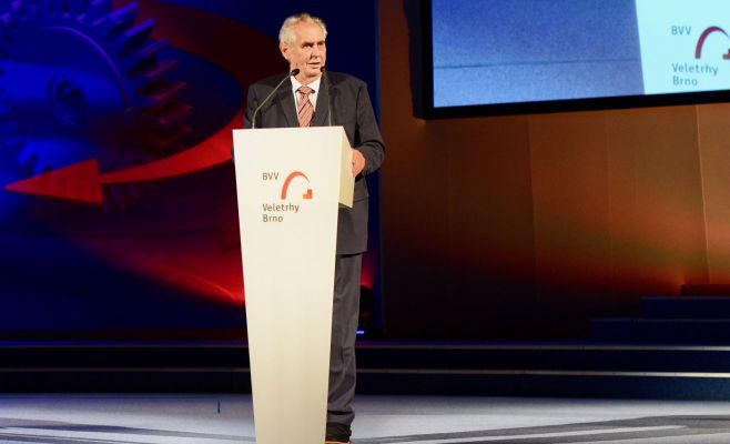 Украина, Россия и Европа обсуждают заявления президента Чехии о Крыме