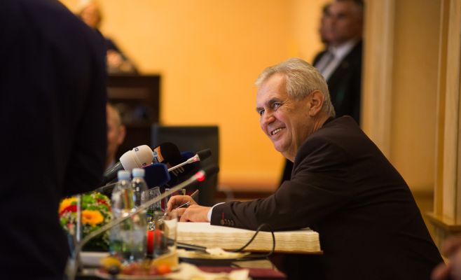 C президентом Чехии в Россию полетит рекордное количество политиков и бизнесменов 