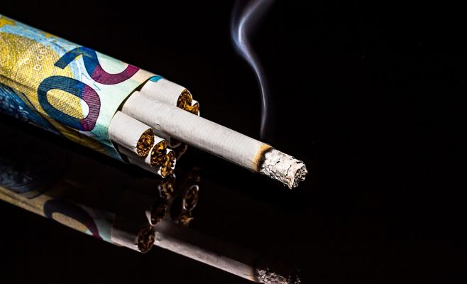 Пачки сигарет со страшными картинками не пугают курильщиков, поэтому вырастет их стоимость