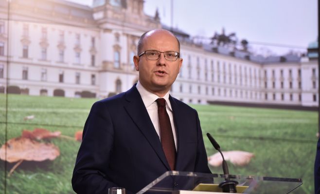 Правительство Соботки объявило об отставке