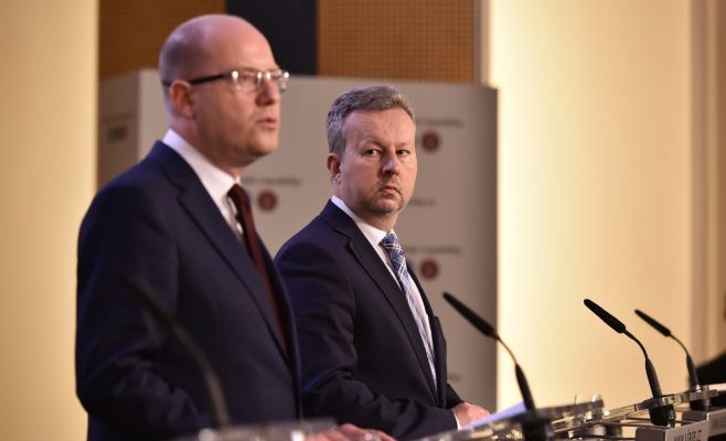 Правительство Соботки объявило об отставке