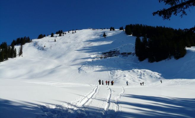 В чешских горах объявлена угроза схождения лавин