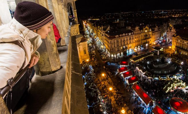 Рождественские приготовления на главных улицах Праги