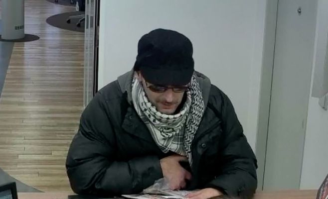 Видео: в Праге ограбили банк