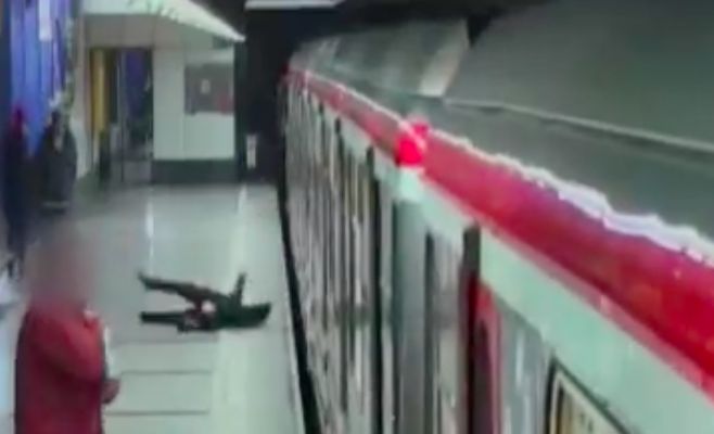 Подгляд в поезде Подгляд в поезде