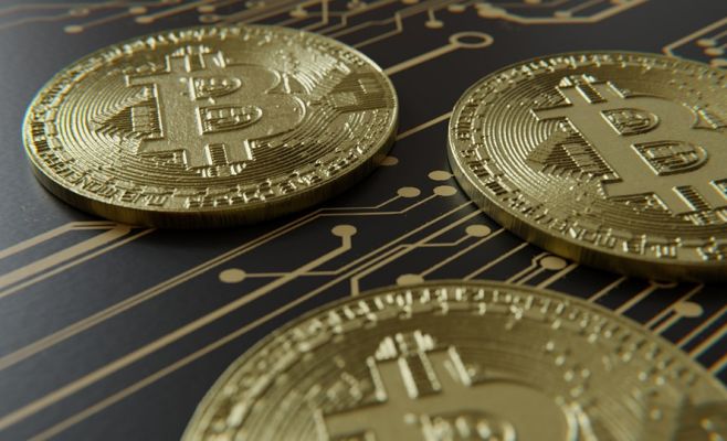 В Праге иностранцу продали квартиру за биткоины