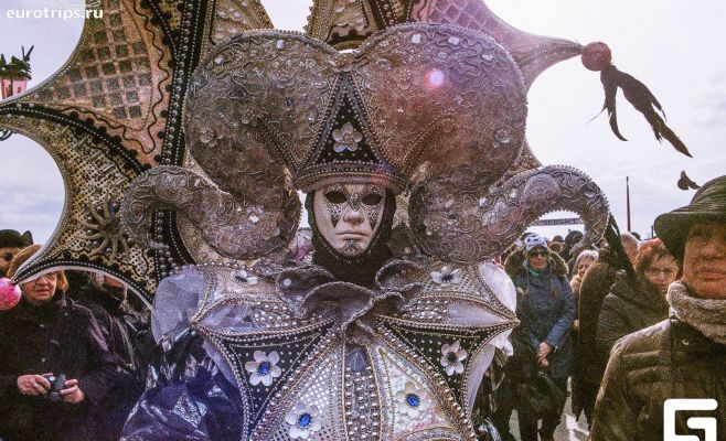 Почему стоит поехать из Праги в Венецию на карнавал?