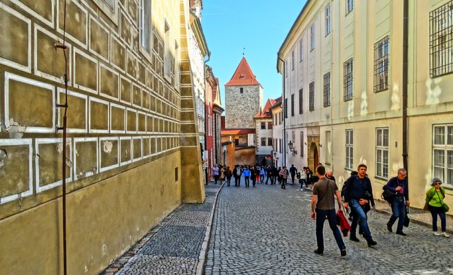 Иностранцев в Праге становится все больше